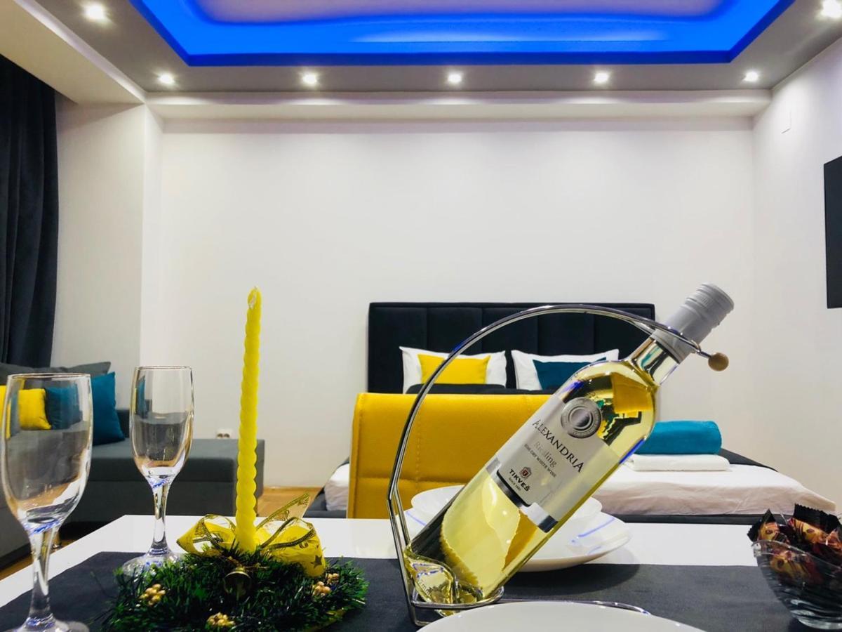 Front Beach Exclusive Apartments Struga Extérieur photo