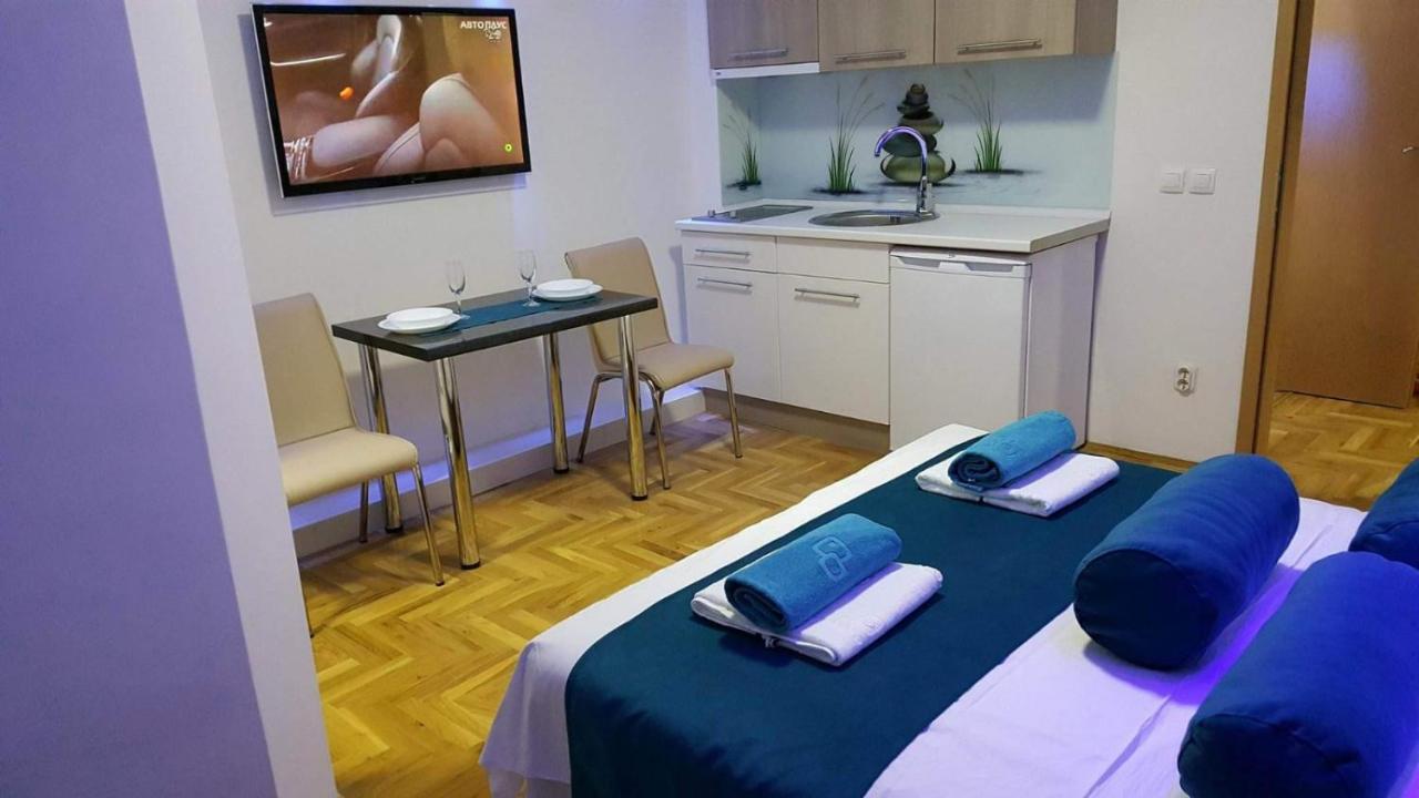 Front Beach Exclusive Apartments Struga Extérieur photo