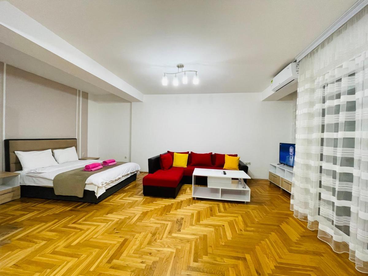 Front Beach Exclusive Apartments Struga Extérieur photo