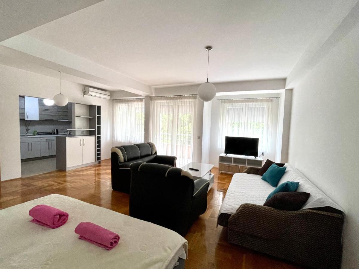 Front Beach Exclusive Apartments Struga Extérieur photo