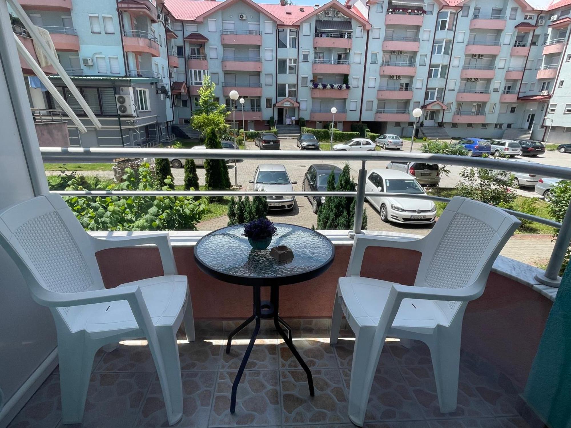 Front Beach Exclusive Apartments Struga Extérieur photo
