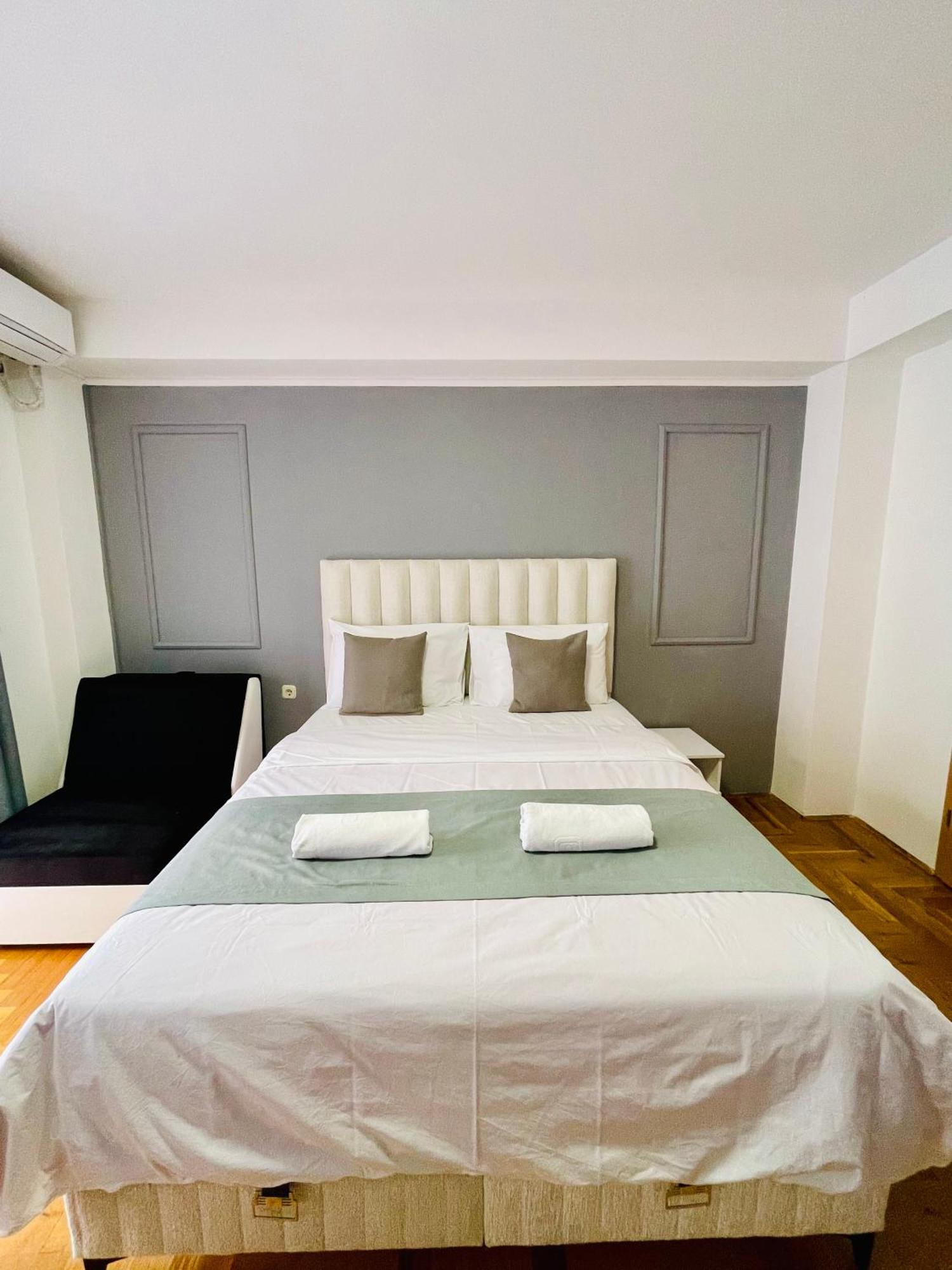 Front Beach Exclusive Apartments Struga Extérieur photo