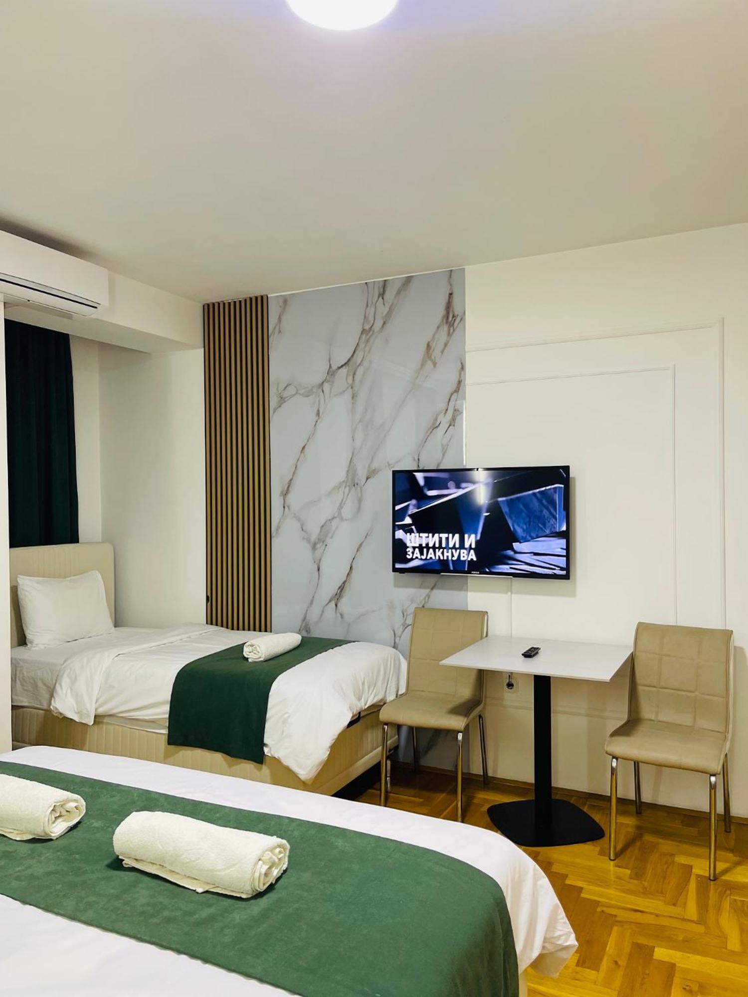 Front Beach Exclusive Apartments Struga Extérieur photo